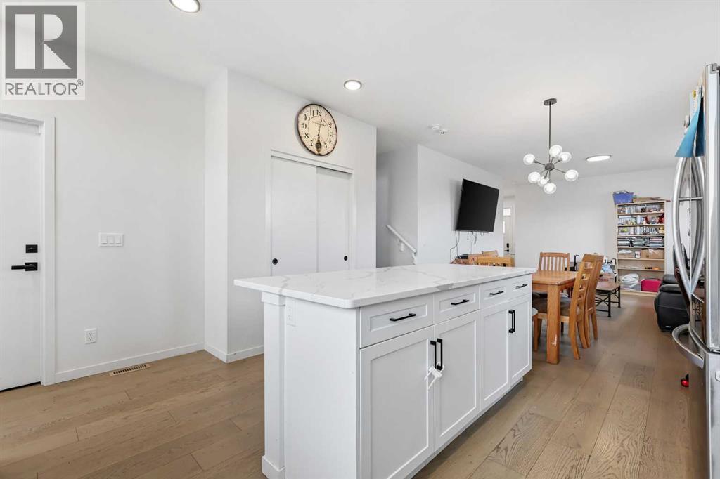 120 Seton Villas Se, Calgary, Alberta  T3M 3L9 - Photo 5 - A2270337