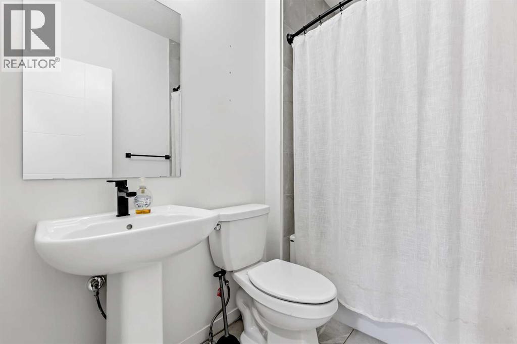 120 Seton Villas Se, Calgary, Alberta  T3M 3L9 - Photo 10 - A2270337