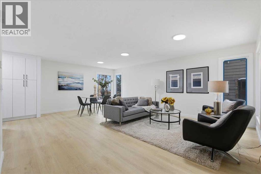 128 Deermoss Crescent Se, Calgary, Alberta  T2J 6P4 - Photo 4 - A2273456