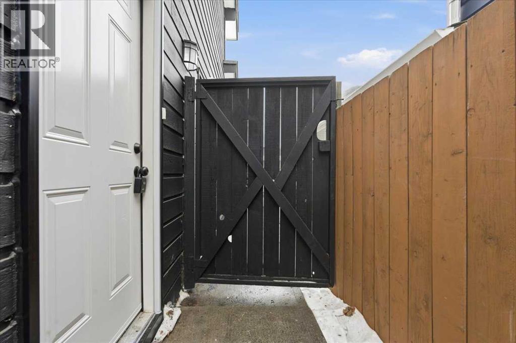 128 Deermoss Crescent Se, Calgary, Alberta  T2J 6P4 - Photo 30 - A2273456