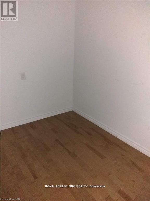 42 North Street, St. Catharines (Downtown), Ontario  L2R 2S5 - Photo 11 - X12633724