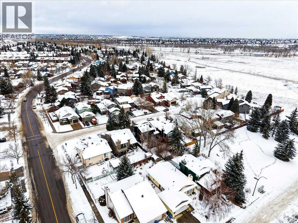 128 Deermoss Crescent Se, Calgary, Alberta  T2J 6P4 - Photo 38 - A2273456