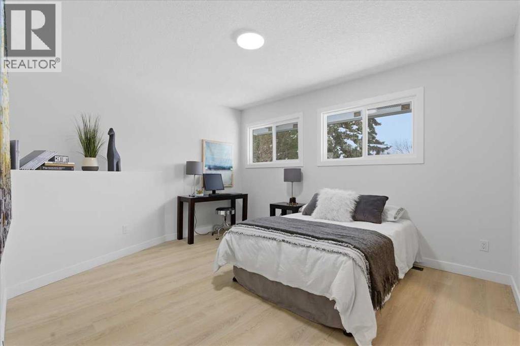 128 Deermoss Crescent Se, Calgary, Alberta  T2J 6P4 - Photo 15 - A2273456