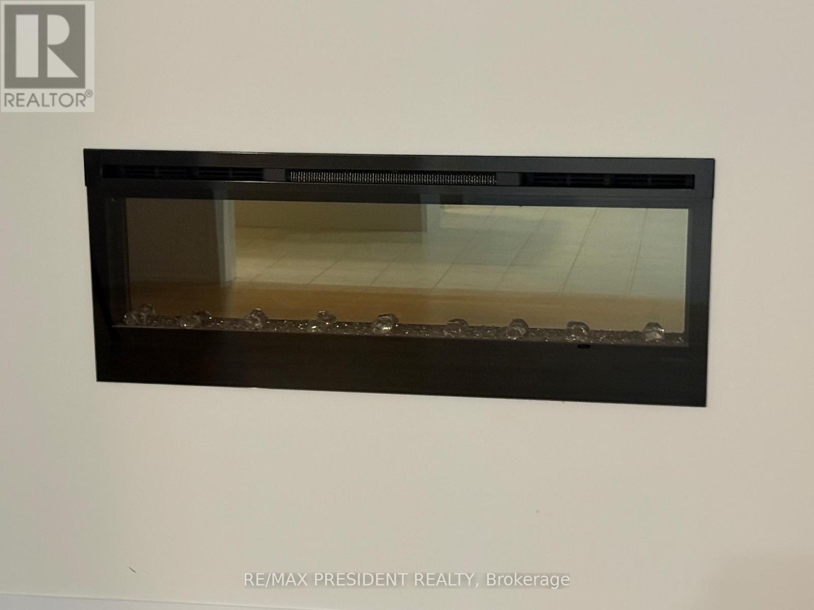 21 Velvet Way, Thorold (Rolling Meadows), Ontario  L2V 0P2 - Photo 19 - X12633612