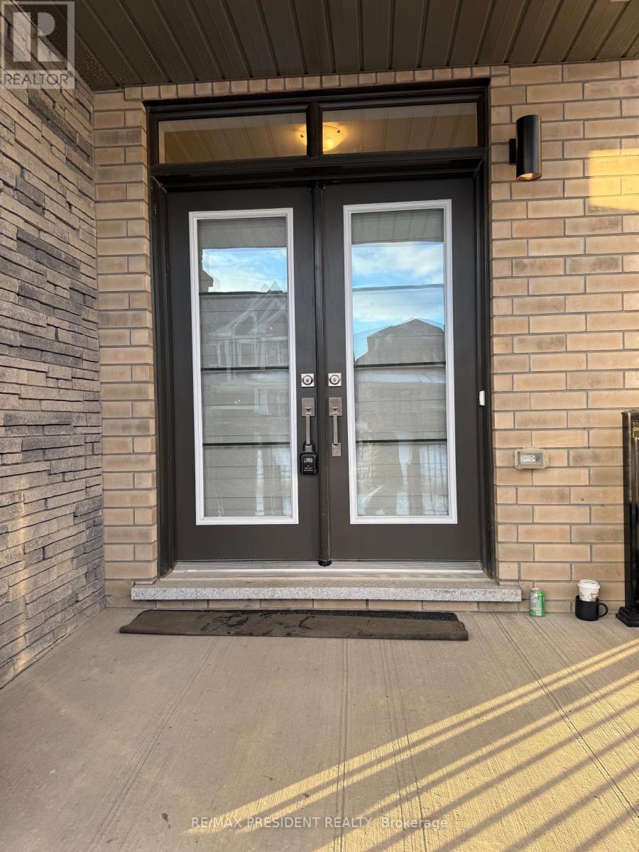 21 Velvet Way, Thorold (Rolling Meadows), Ontario  L2V 0P2 - Photo 3 - X12633612