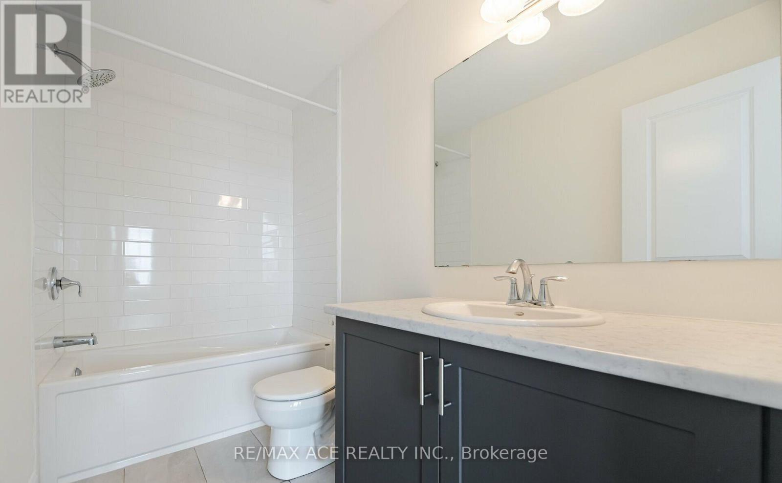 217 O'neil Street, Peterborough (Monaghan Ward 2), Ontario  K9K 0H5 - Photo 10 - X12633636