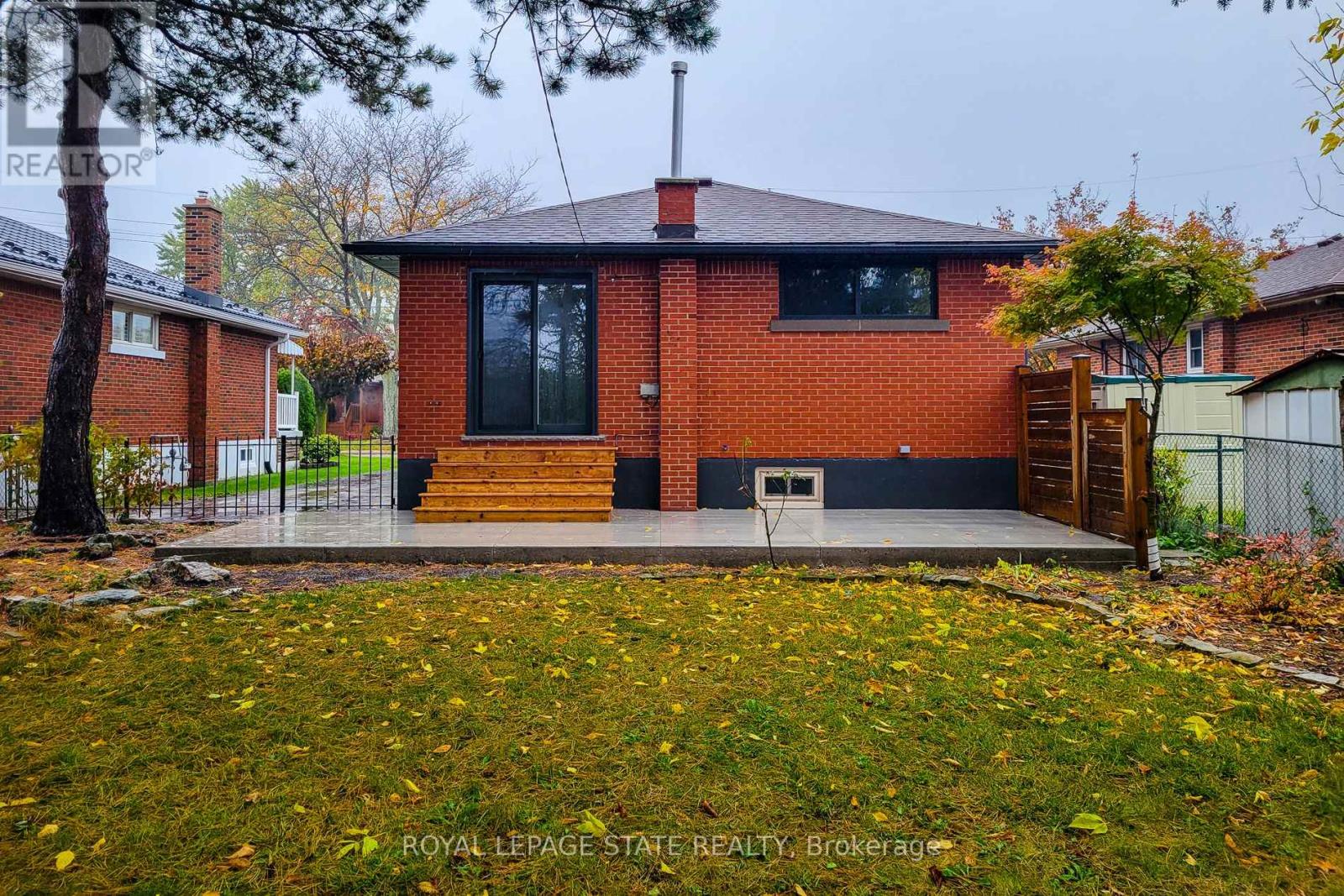 53 Winchester Boulevard, Hamilton, Ontario  L8T 2M7 - Photo 5 - X12633706