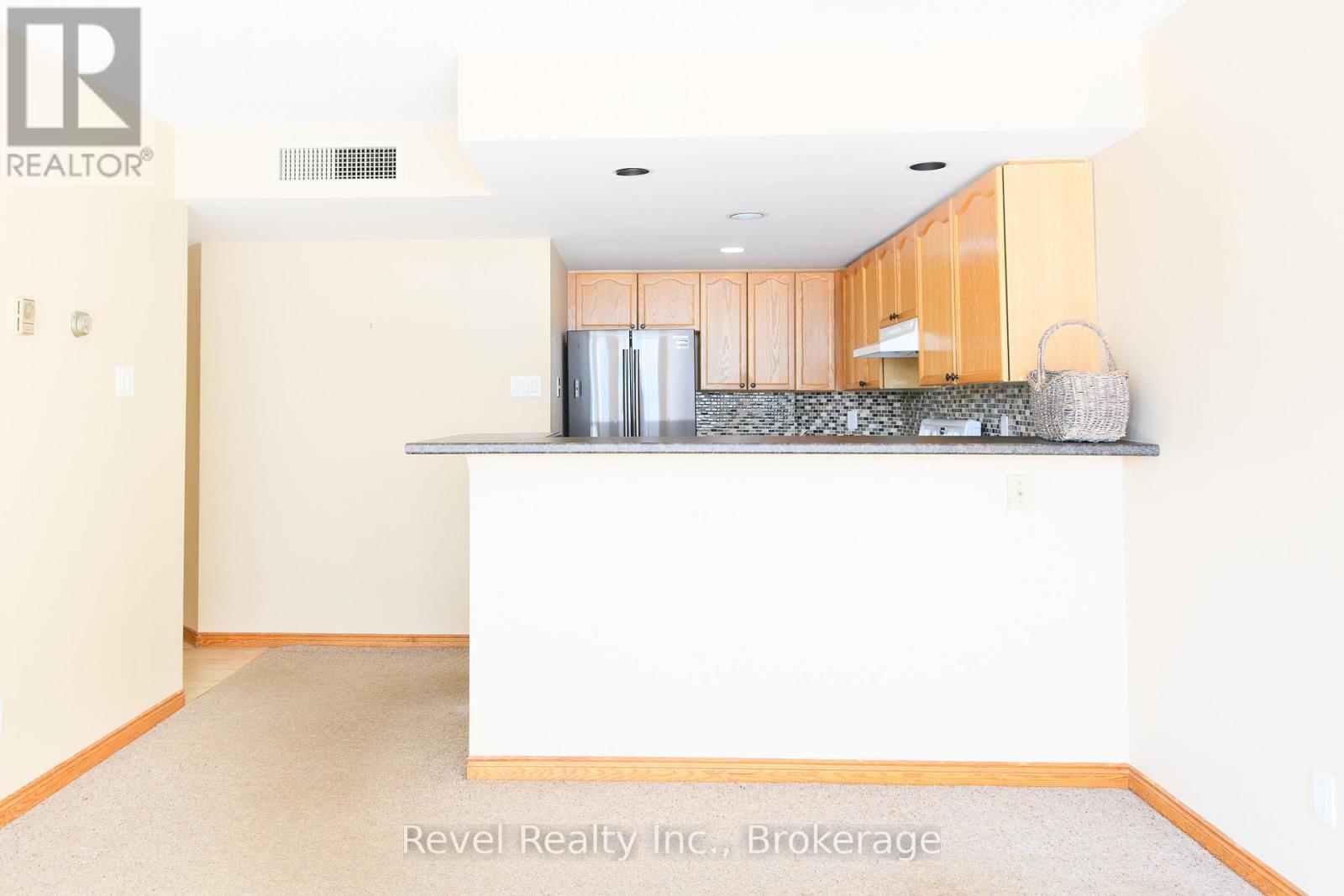 305 - 24 Ramblings Way, Collingwood, Ontario  L9Y 5S7 - Photo 4 - S12469689