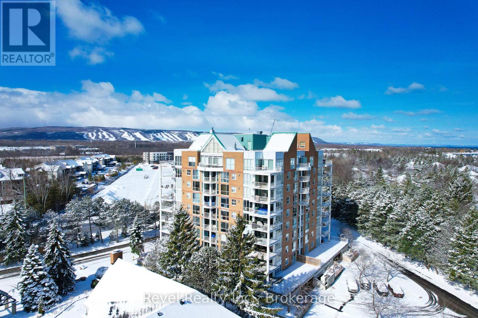 305 - 24 RAMBLINGS WAY, Collingwood, Ontario