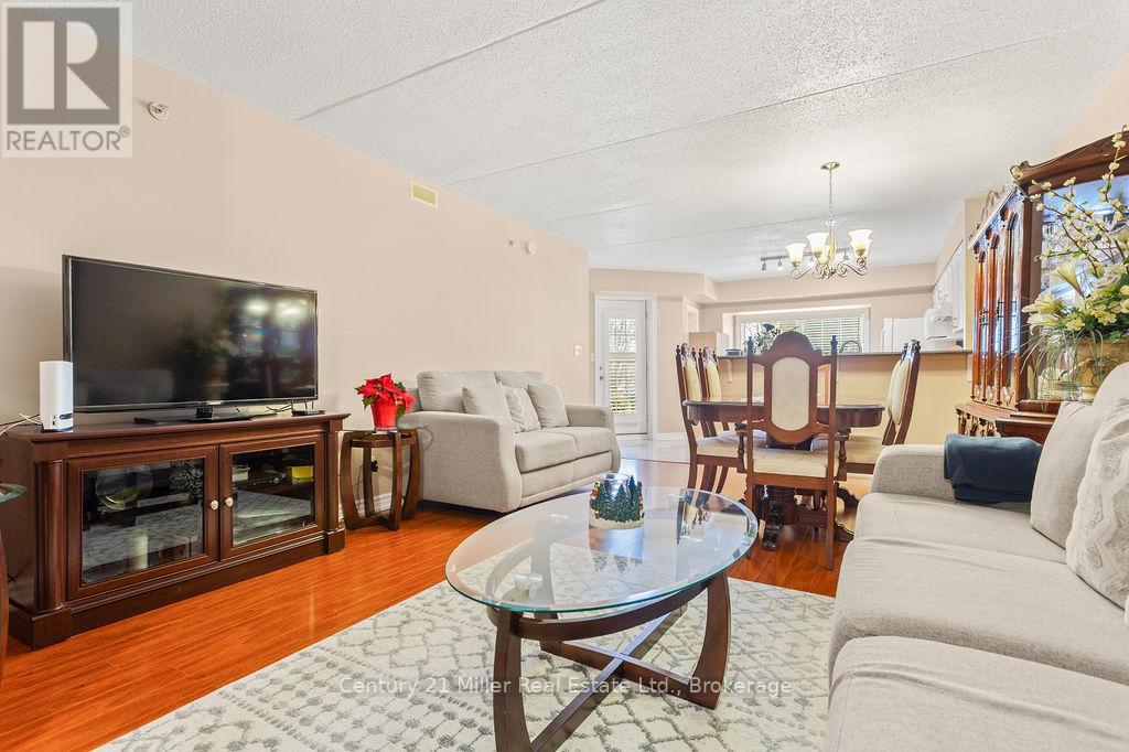 111 - 1450 Bishops Gate, Oakville (Ga Glen Abbey), Ontario  L6M 4N1 - Photo 4 - W12633762