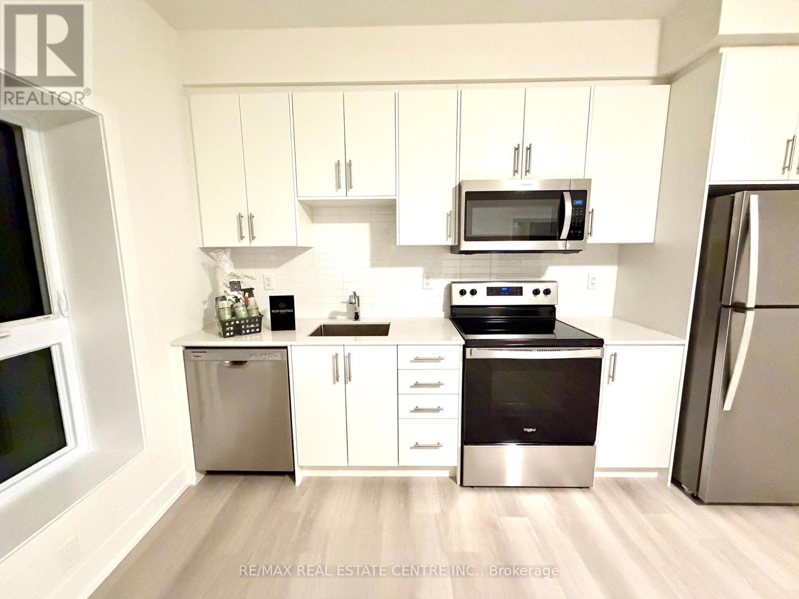 401 - 1100 Lackner Place, Kitchener, Ontario  N2A 0M1 - Photo 5 - X12590584