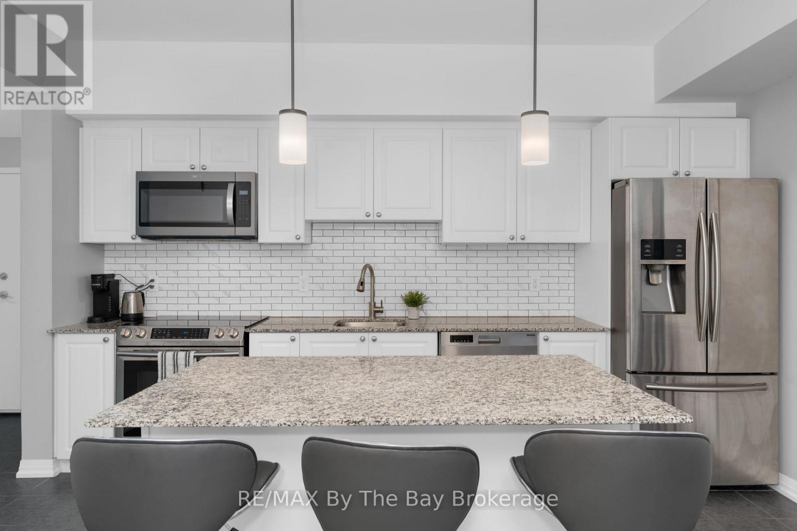 309 - 300 Essa Road, Barrie, Ontario L9J 0B9 - Photo 6 - S12633768