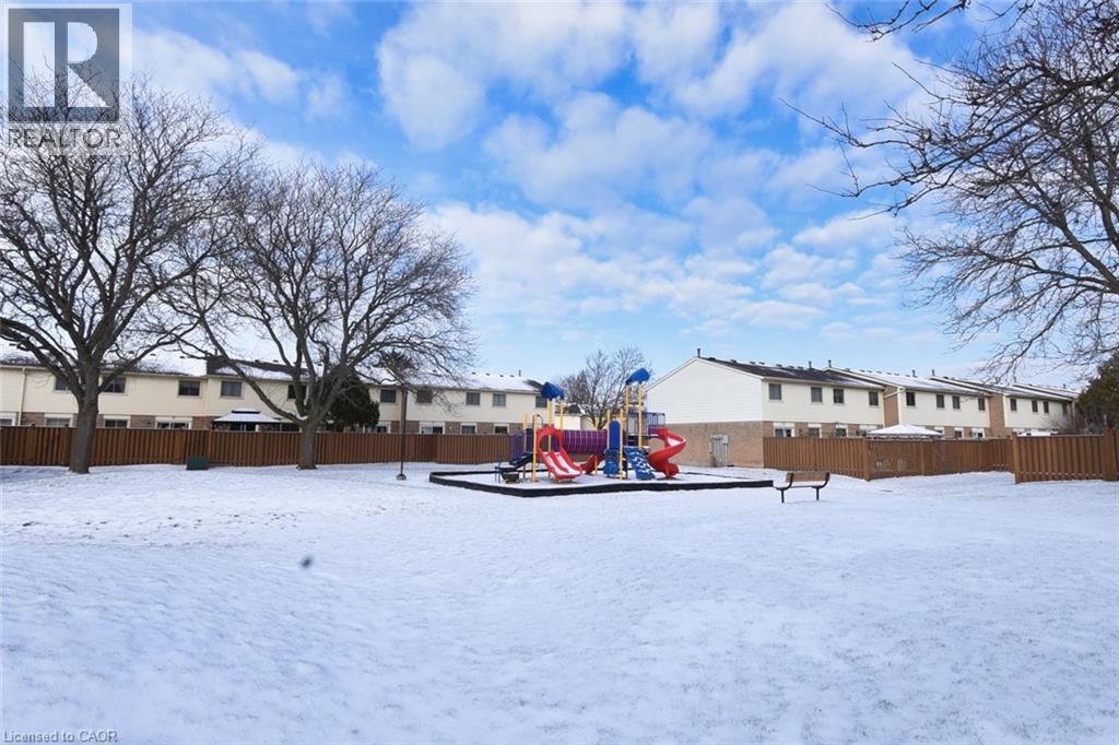 150 Gateshead Crescent Unit# 73, Stoney Creek, Ontario  L8G 4A7 - Photo 9 - 40791576