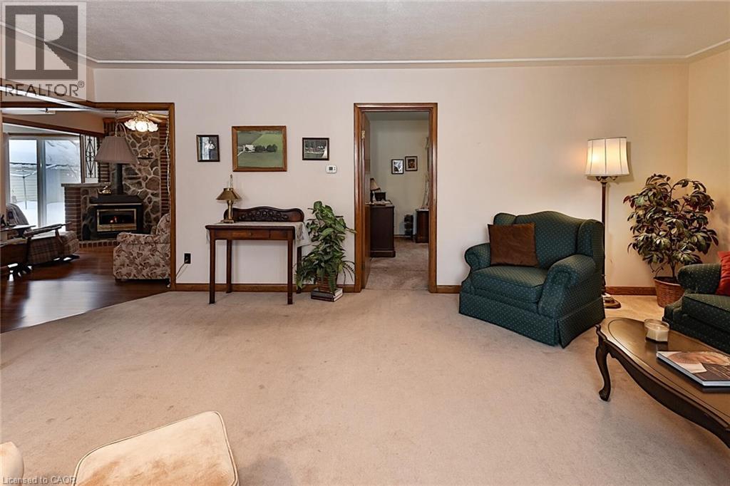 670 Elm Avenue N, Listowel, Ontario  N4W 3G2 - Photo 11 - 40790538