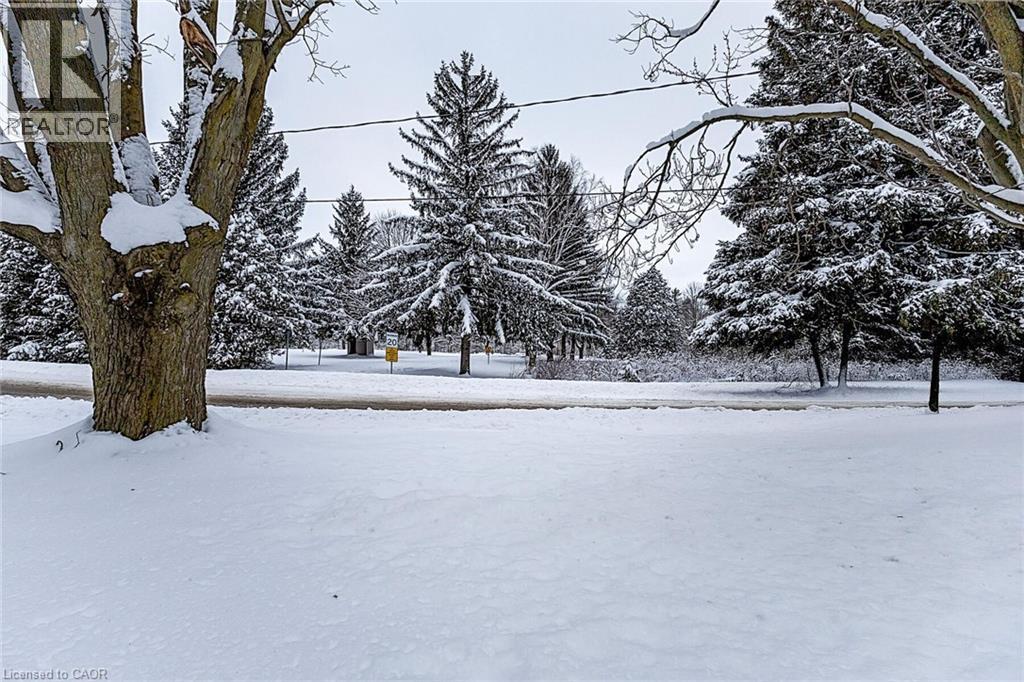 670 Elm Avenue N, Listowel, Ontario  N4W 3G2 - Photo 5 - 40790538