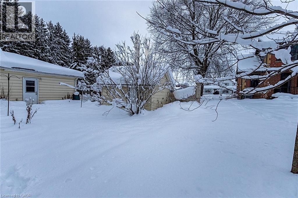 670 Elm Avenue N, Listowel, Ontario  N4W 3G2 - Photo 8 - 40790538