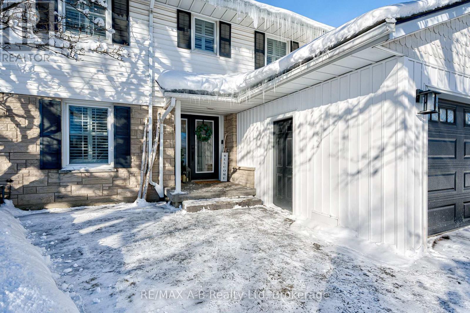 248 Huntingdon Avenue, Stratford, Ontario N5A 6P8 - Photo 3 - X12633810