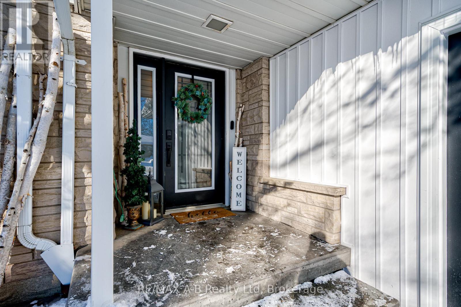 248 Huntingdon Avenue, Stratford, Ontario N5A 6P8 - Photo 4 - X12633810