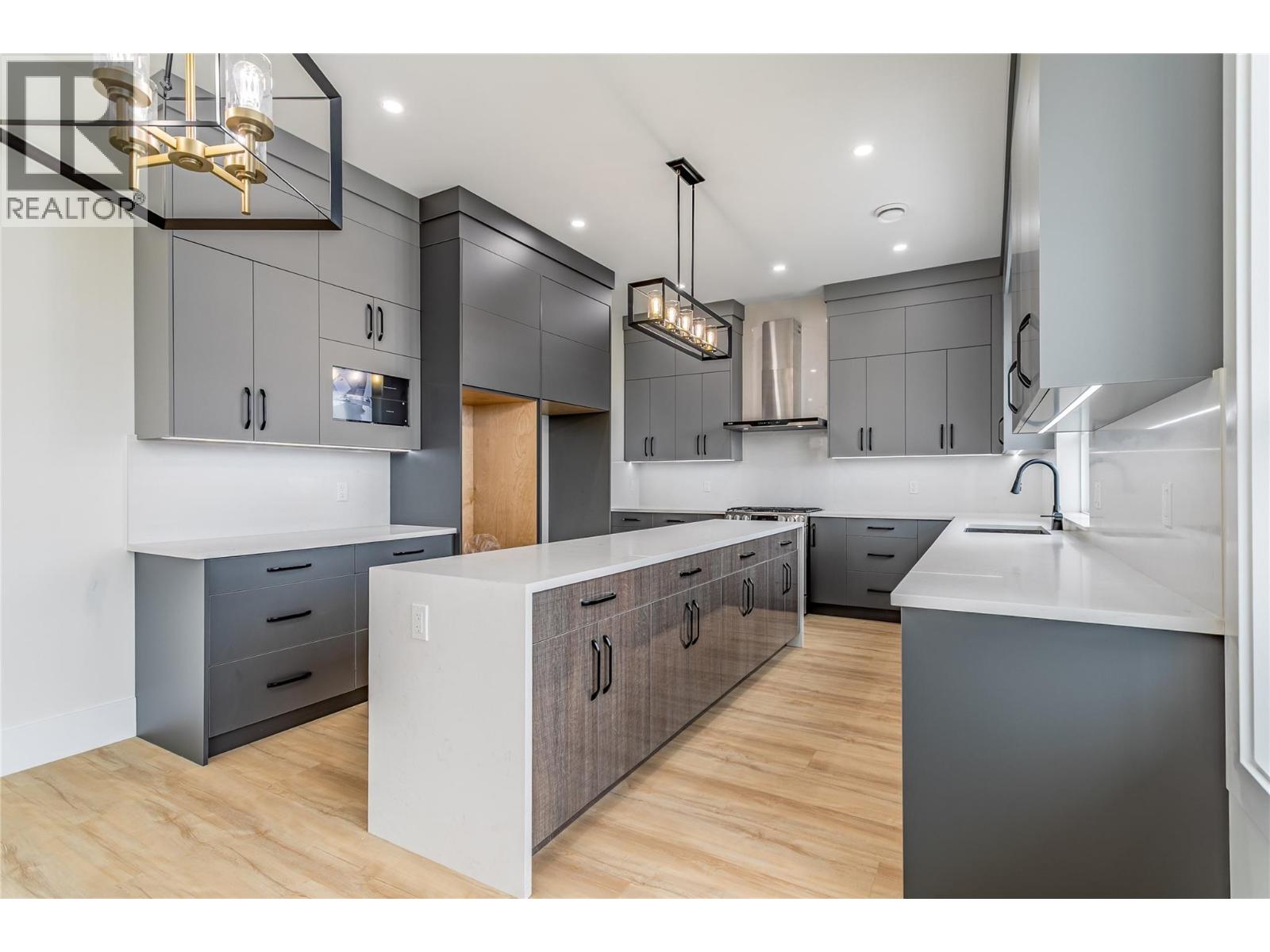 1136 Hume Avenue, Kelowna, British Columbia  V1P 1S3 - Photo 6 - 10371010