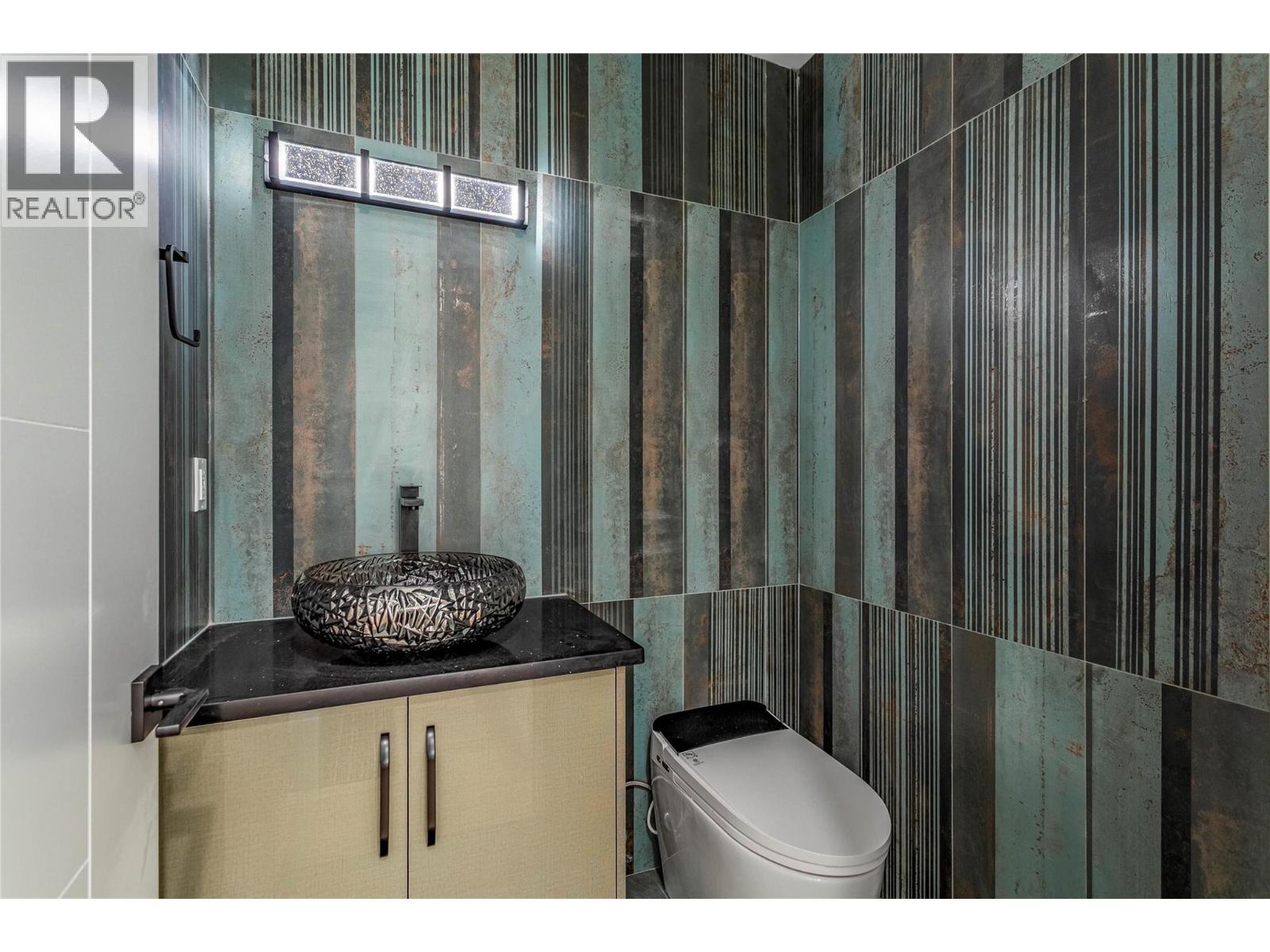 1136 Hume Avenue, Kelowna, British Columbia  V1P 1S3 - Photo 14 - 10371010