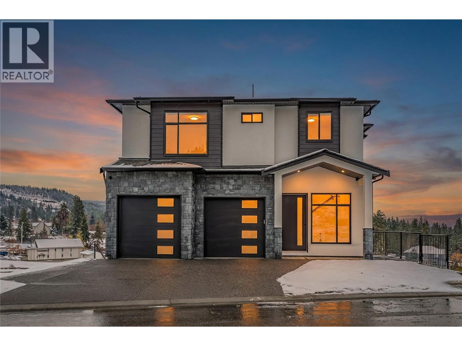 1136 Hume Avenue, Kelowna, British Columbia  V1P 1S3 - Photo 2 - 10371010