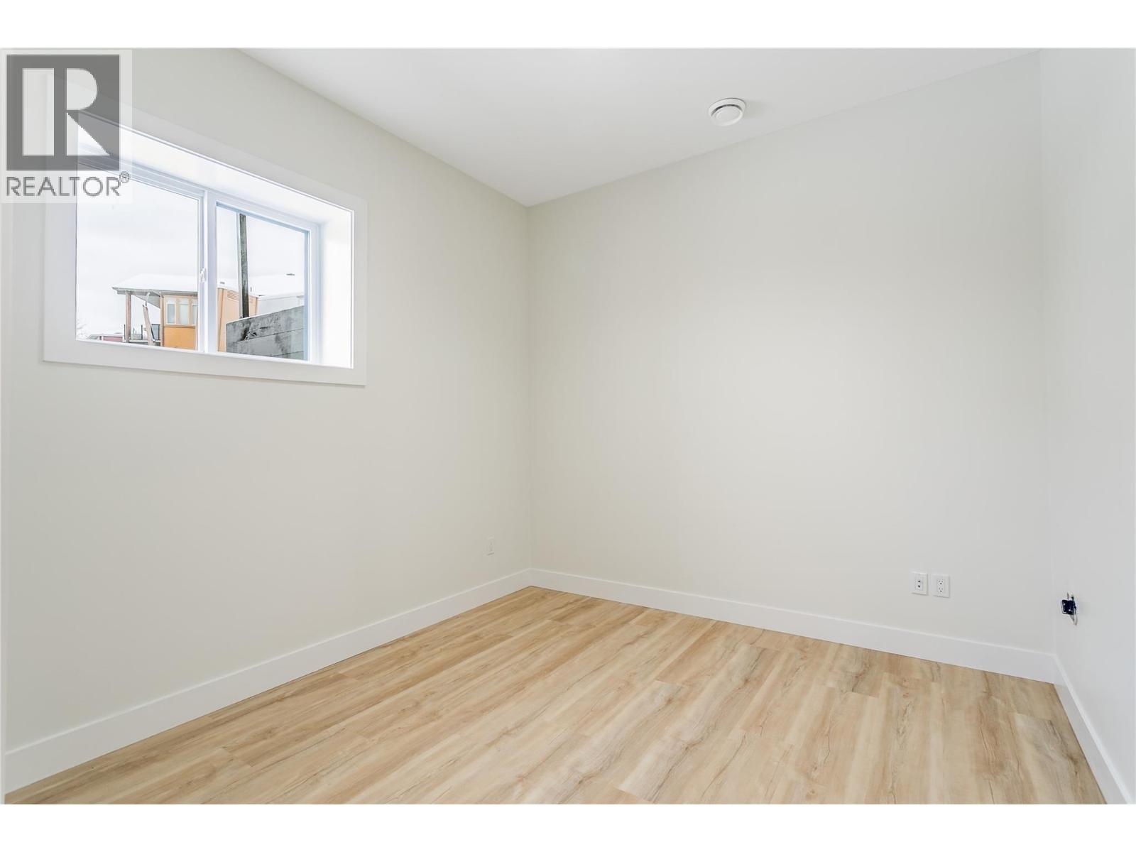 1136 Hume Avenue, Kelowna, British Columbia  V1P 1S3 - Photo 35 - 10371010