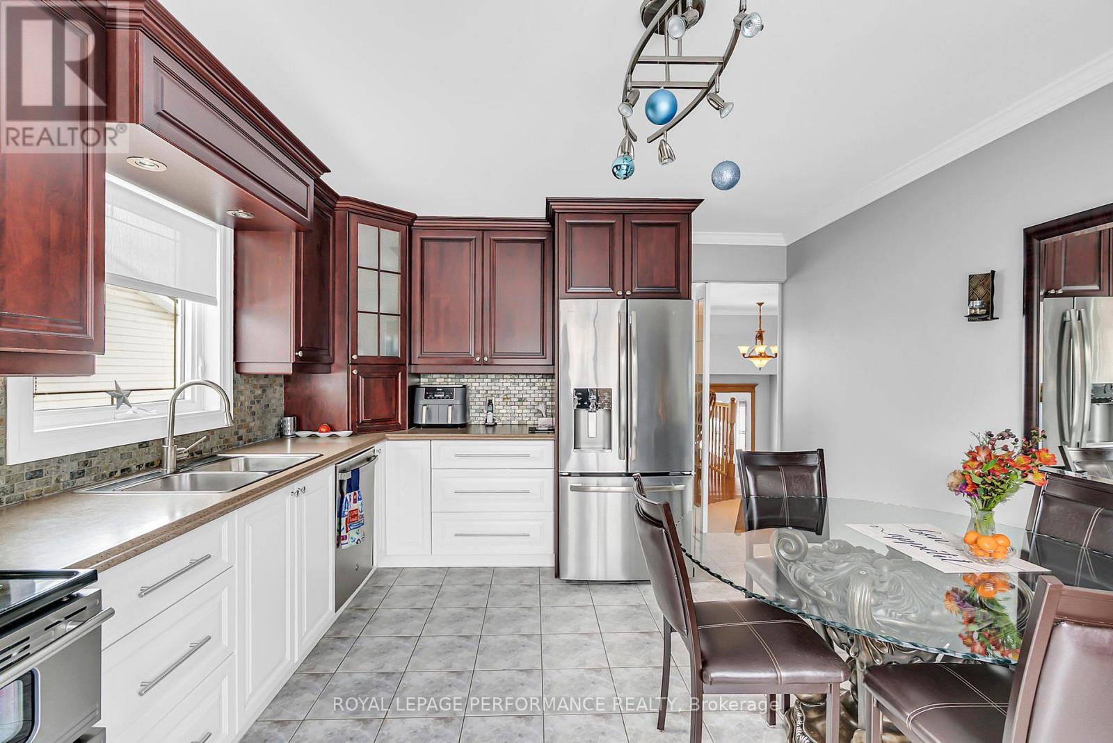 220 Dunbar Avenue, Cornwall, Ontario  K6H 7A2 - Photo 11 - X12633740