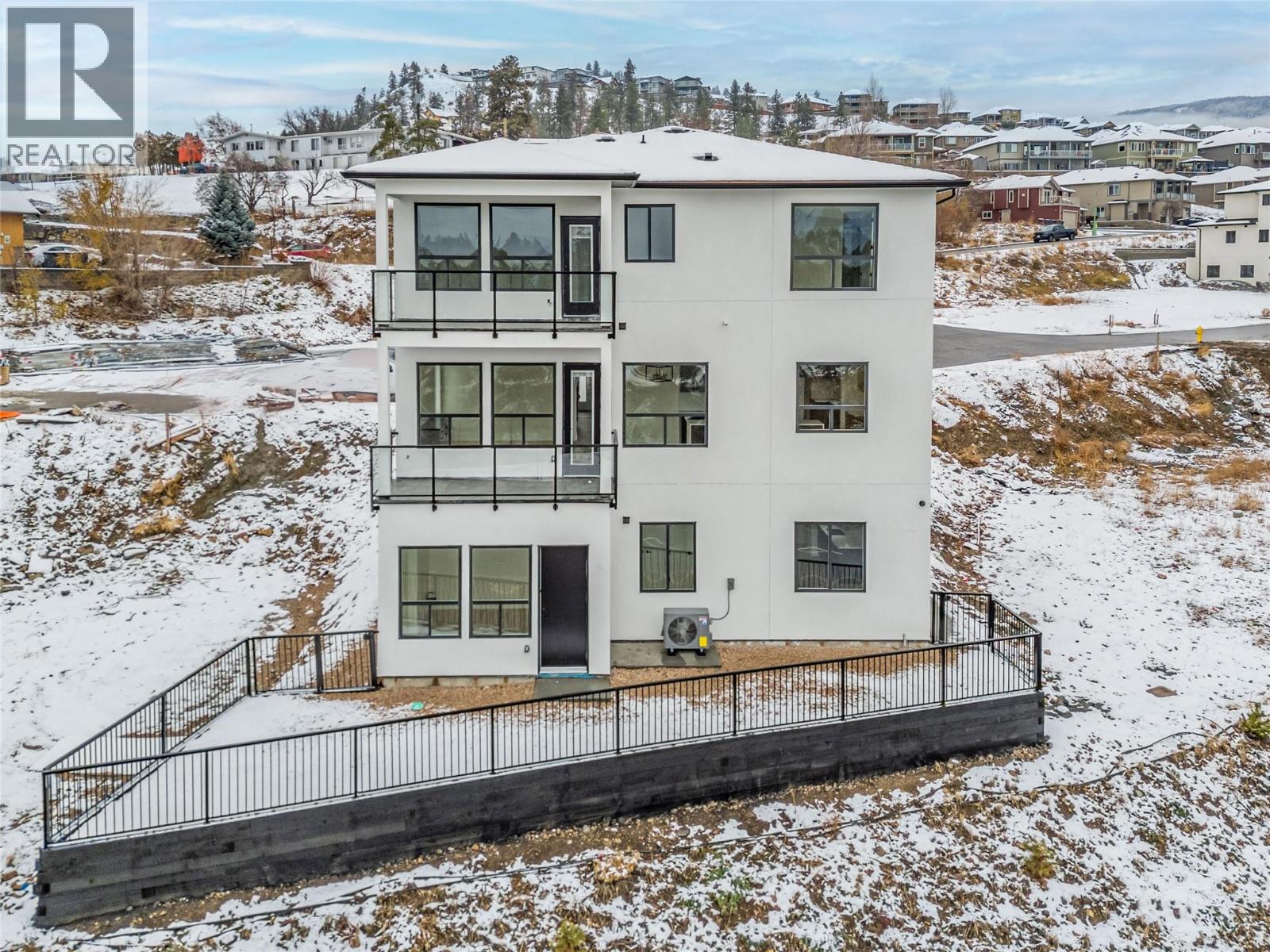 1136 Hume Avenue, Kelowna, British Columbia  V1P 1S3 - Photo 65 - 10371010