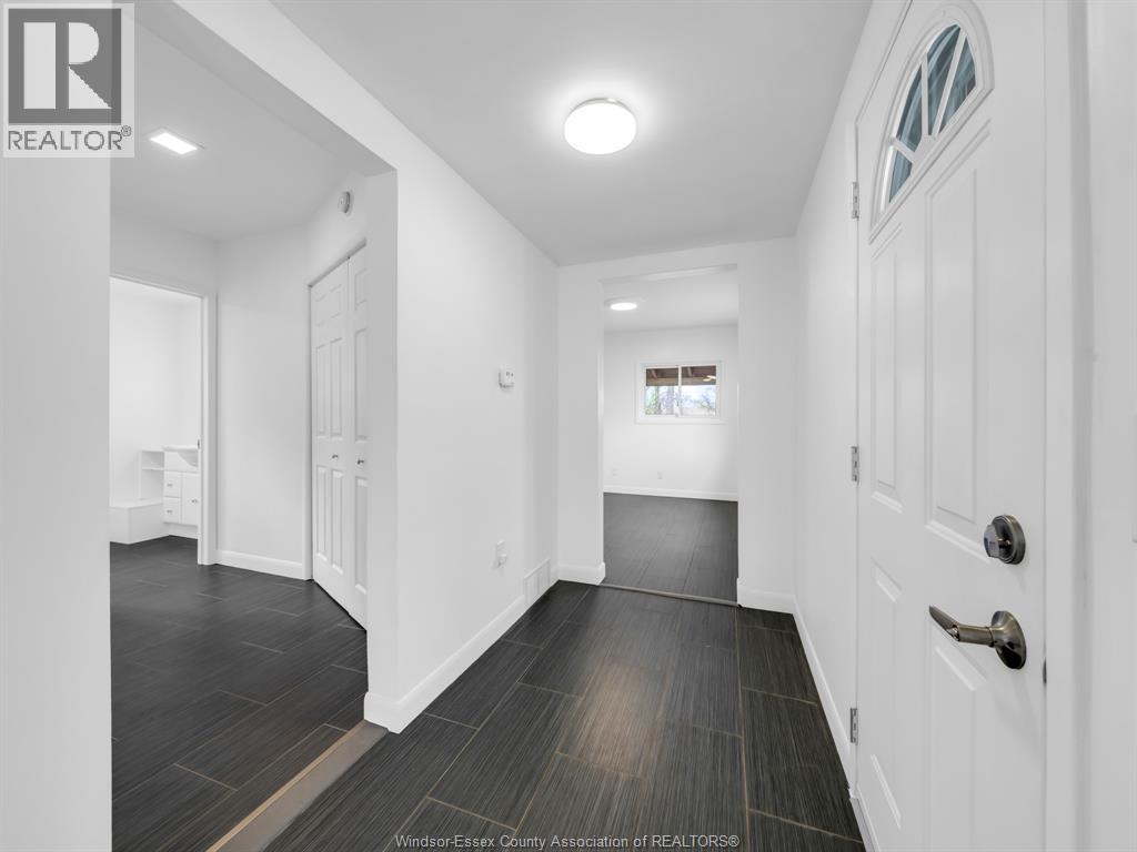 2432 Front Road, Lasalle, Ontario N9J 2C4 - Photo 3 - 25031673