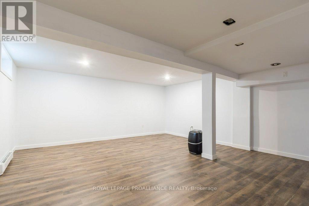 19 - 15 Tracey Park Drive, Belleville, Ontario  K8P 4R4 - Photo 19 - X12509280