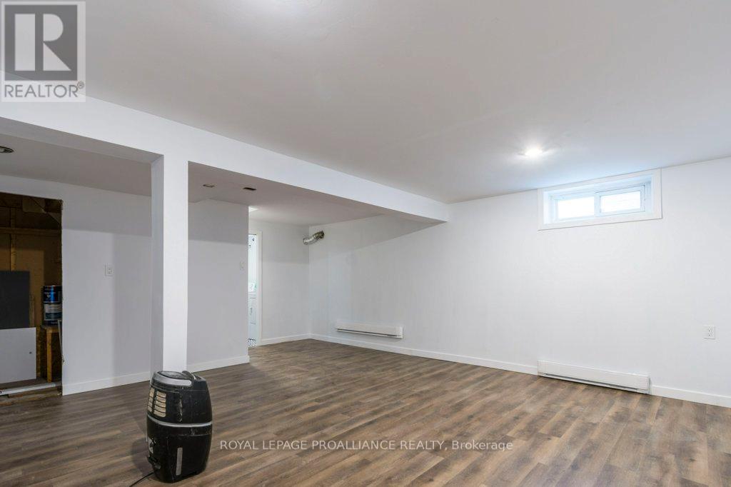 19 - 15 Tracey Park Drive, Belleville, Ontario  K8P 4R4 - Photo 20 - X12509280