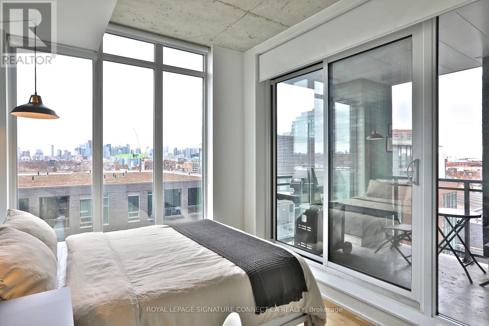 830 - 20 Minowan Miikan Lane, Toronto (Little Portugal), Ontario  M6J 0E5 - Photo 19 - C12633786