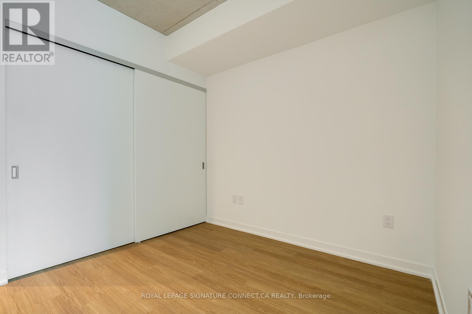 322 - 195 Mccaul Street, Toronto (Kensington-Chinatown), Ontario  M5T 1W6 - Photo 2 - C12633792