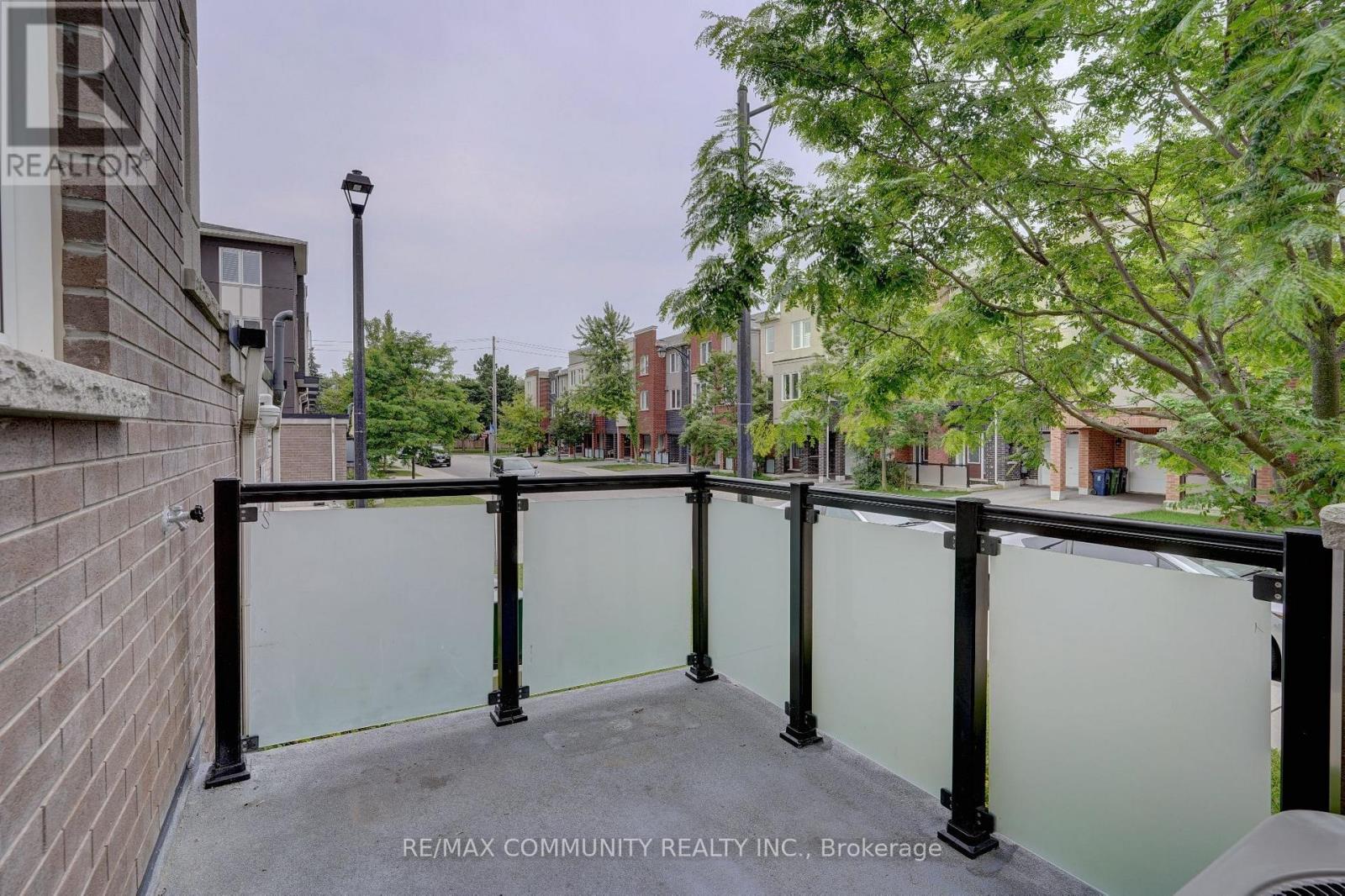 18 - 45 Heron Park Place, Toronto (West Hill), Ontario  M1E 0B8 - Photo 4 - E12633760