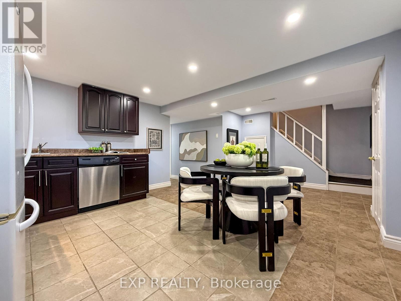 81 Meldazy Drive, Toronto (Bendale), Ontario  M1P 4G2 - Photo 24 - E12633782