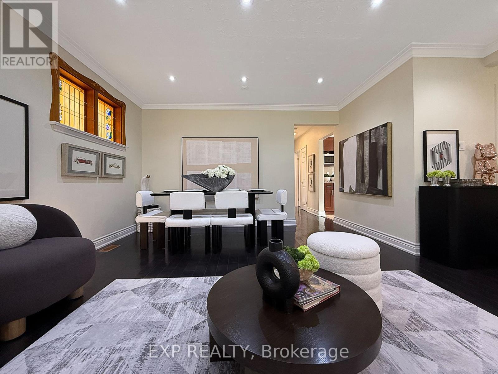 81 Meldazy Drive, Toronto (Bendale), Ontario  M1P 4G2 - Photo 5 - E12633782