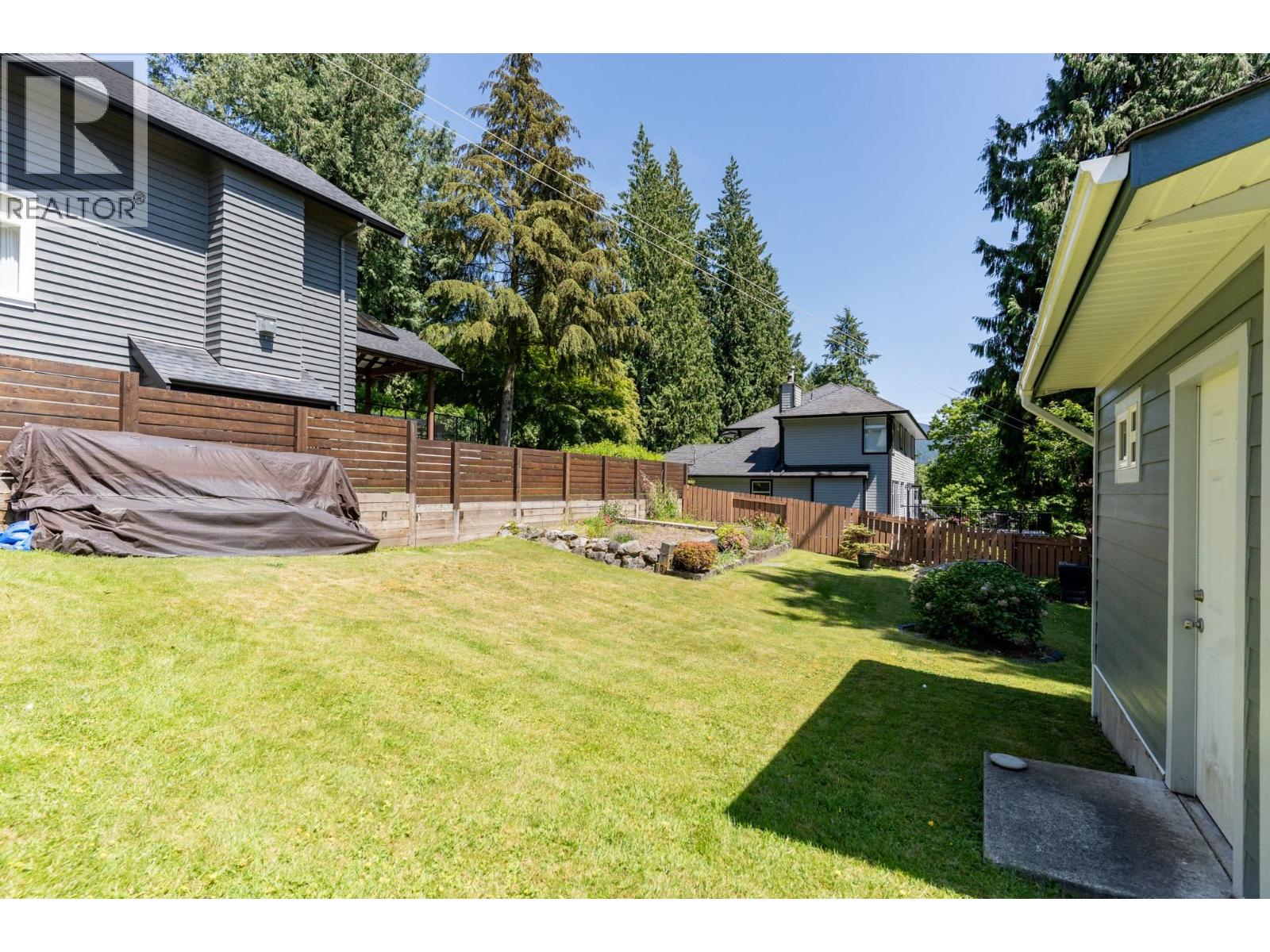 4370 Mountain Highway, North Vancouver, British Columbia  V7K 2K2 - Photo 16 - R3052423