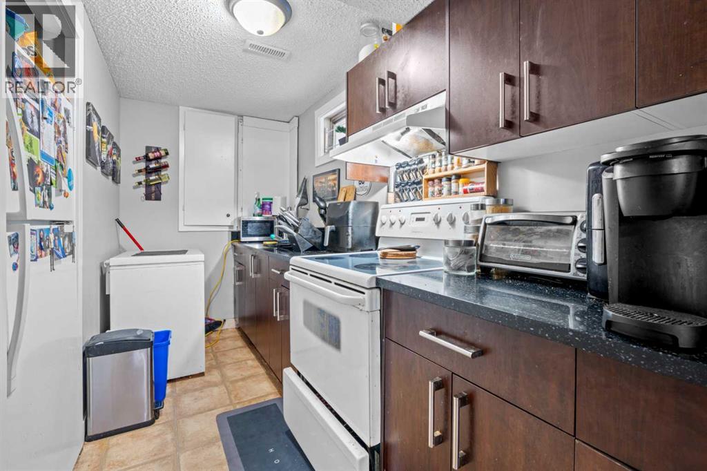 263 Doverview Crescent Se, Calgary, Alberta T2B 1Y7 - Photo 30 - A2274126