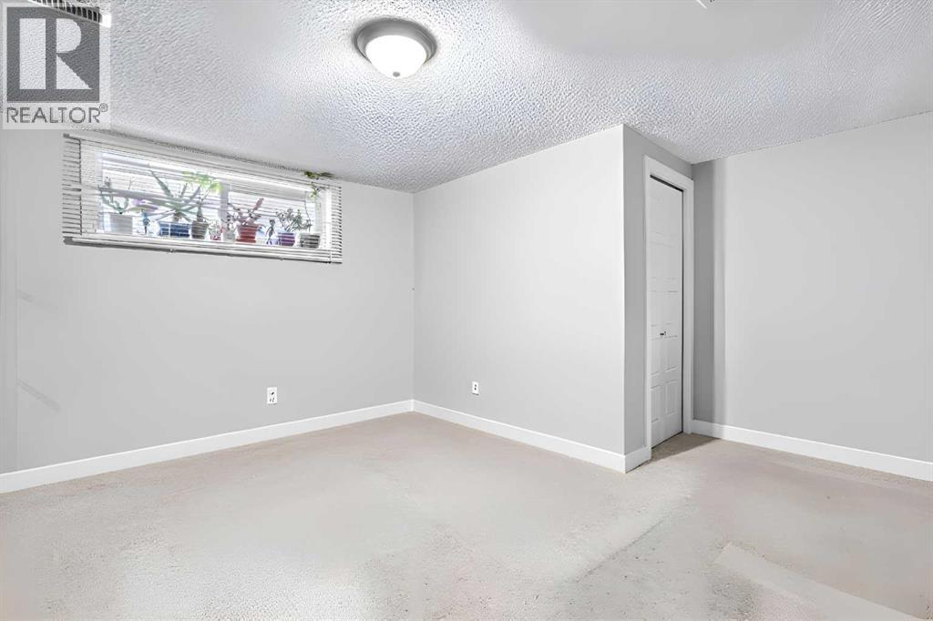 263 Doverview Crescent Se, Calgary, Alberta T2B 1Y7 - Photo 28 - A2274126