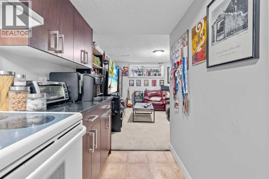 263 Doverview Crescent Se, Calgary, Alberta T2B 1Y7 - Photo 29 - A2274126