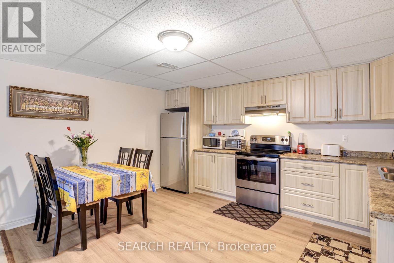 19 Treeline Boulevard, Brampton, Ontario L6P 1C5 - Photo 27 - W12549506