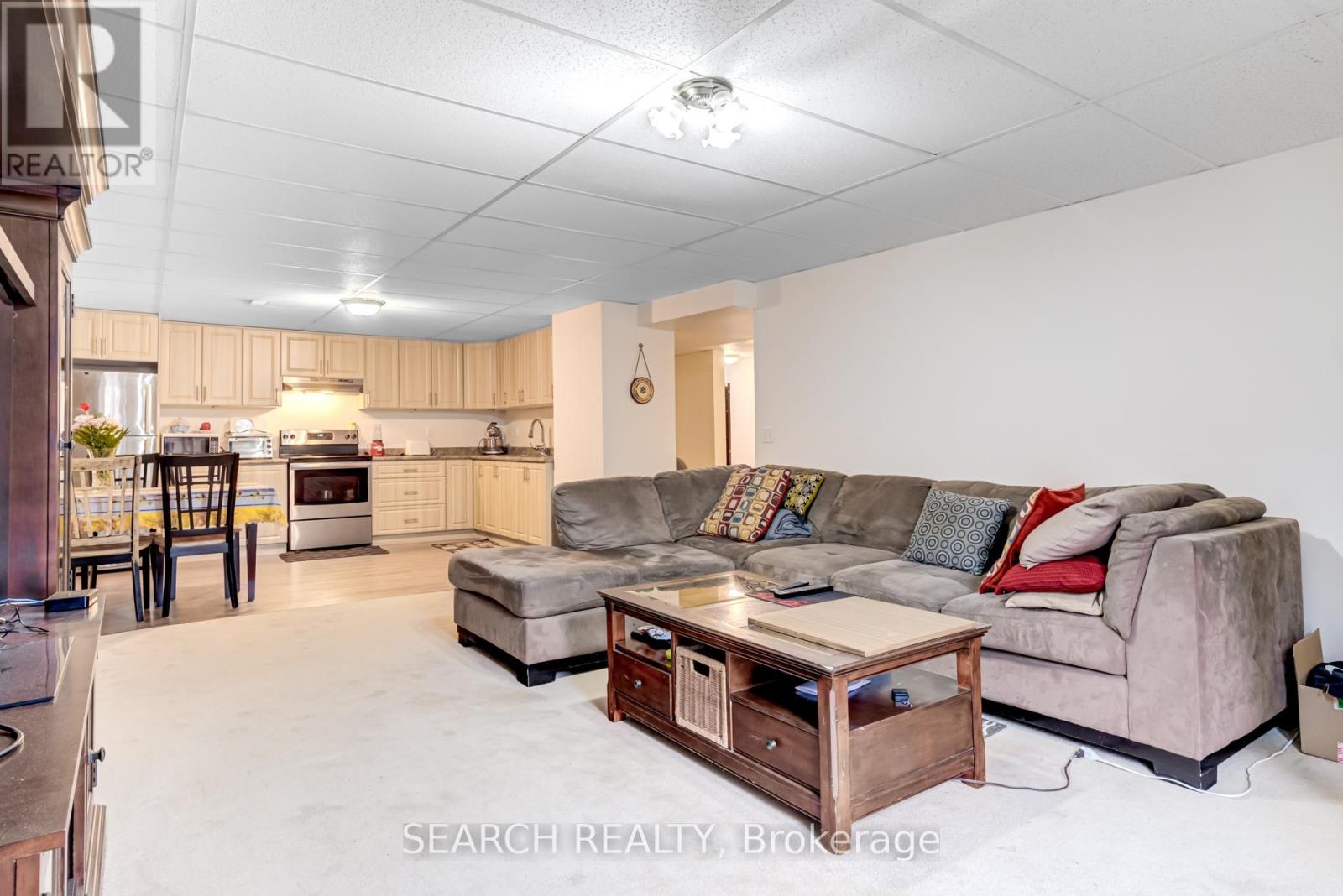 19 Treeline Boulevard, Brampton, Ontario L6P 1C5 - Photo 25 - W12549506