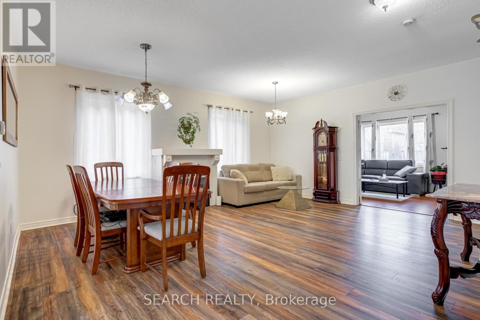 19 Treeline Boulevard, Brampton, Ontario L6P 1C5 - Photo 9 - W12549506