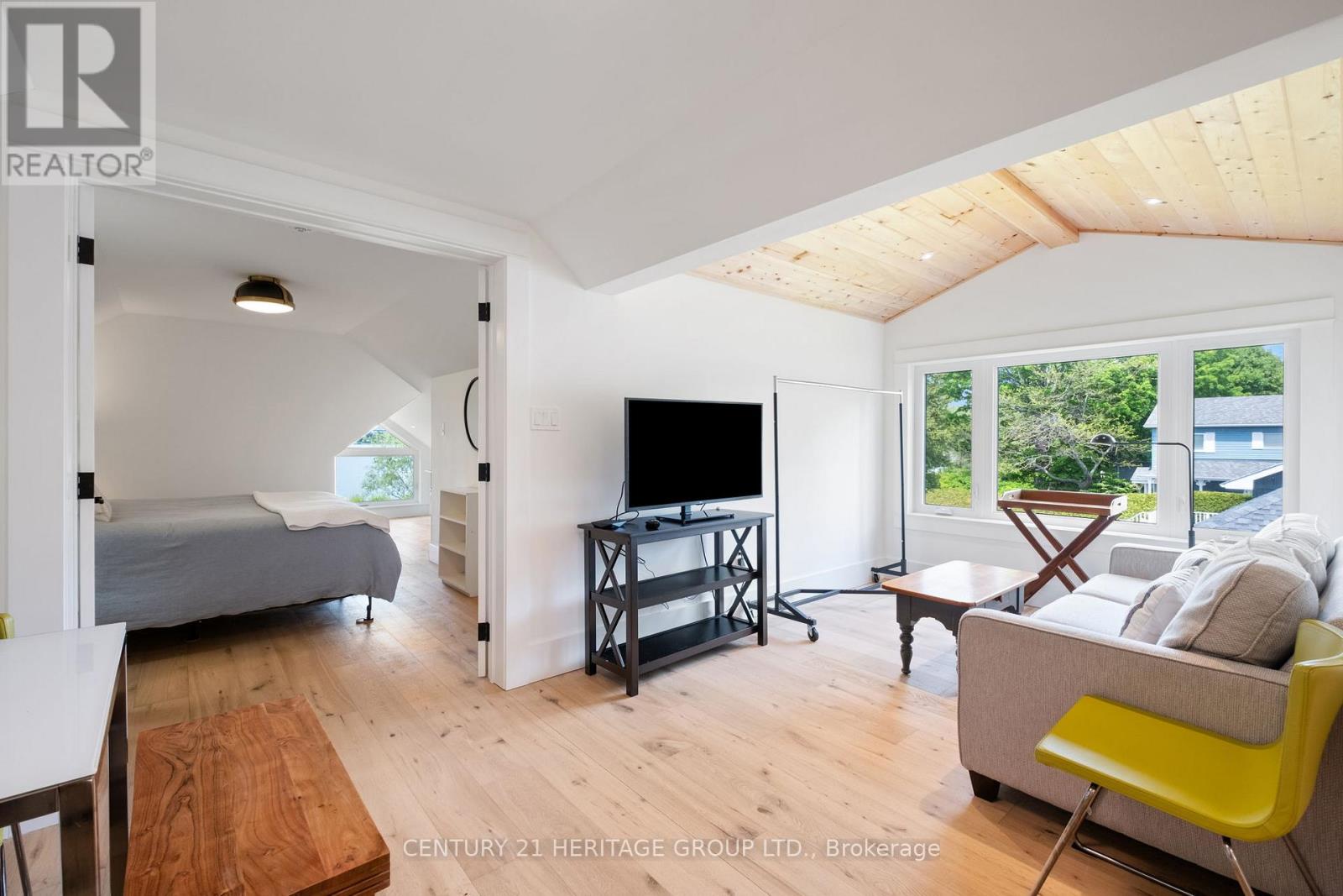 911 Lake Drive N, Georgina (Historic Lakeshore Communities), Ontario  L4P 3E9 - Photo 34 - N12633758