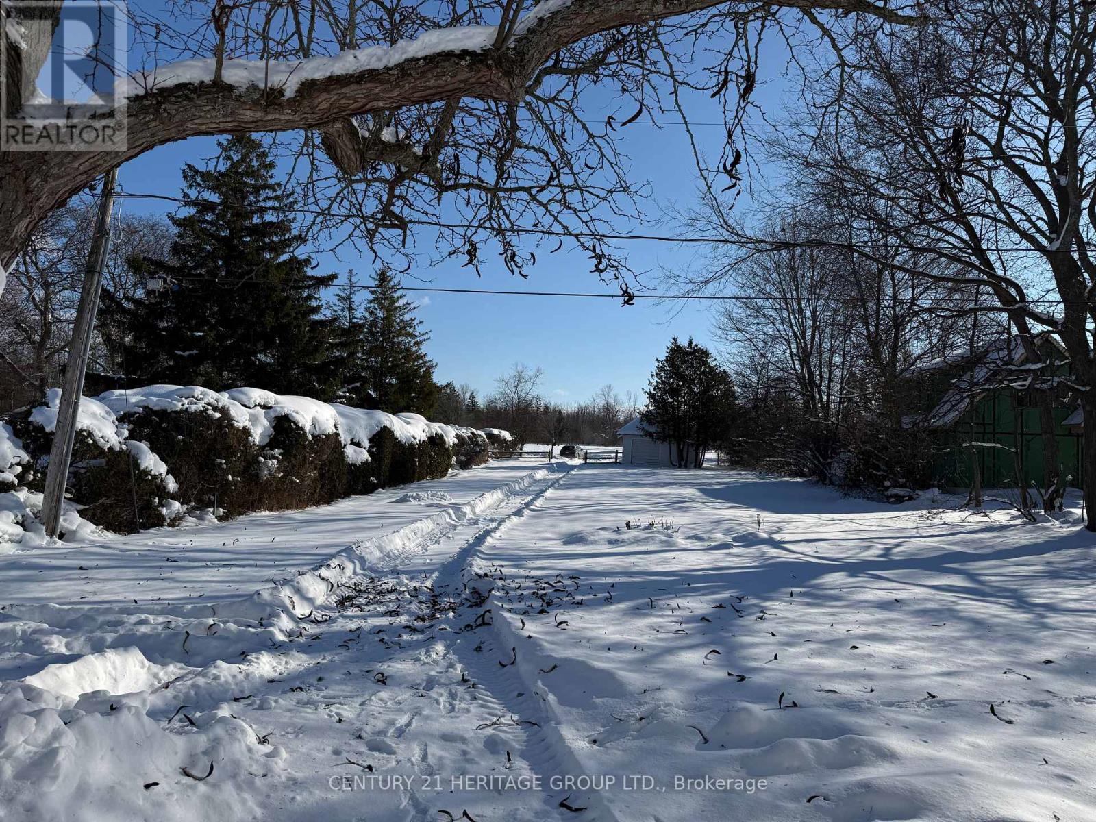 911 Lake Drive N, Georgina (Historic Lakeshore Communities), Ontario  L4P 3E9 - Photo 41 - N12633758