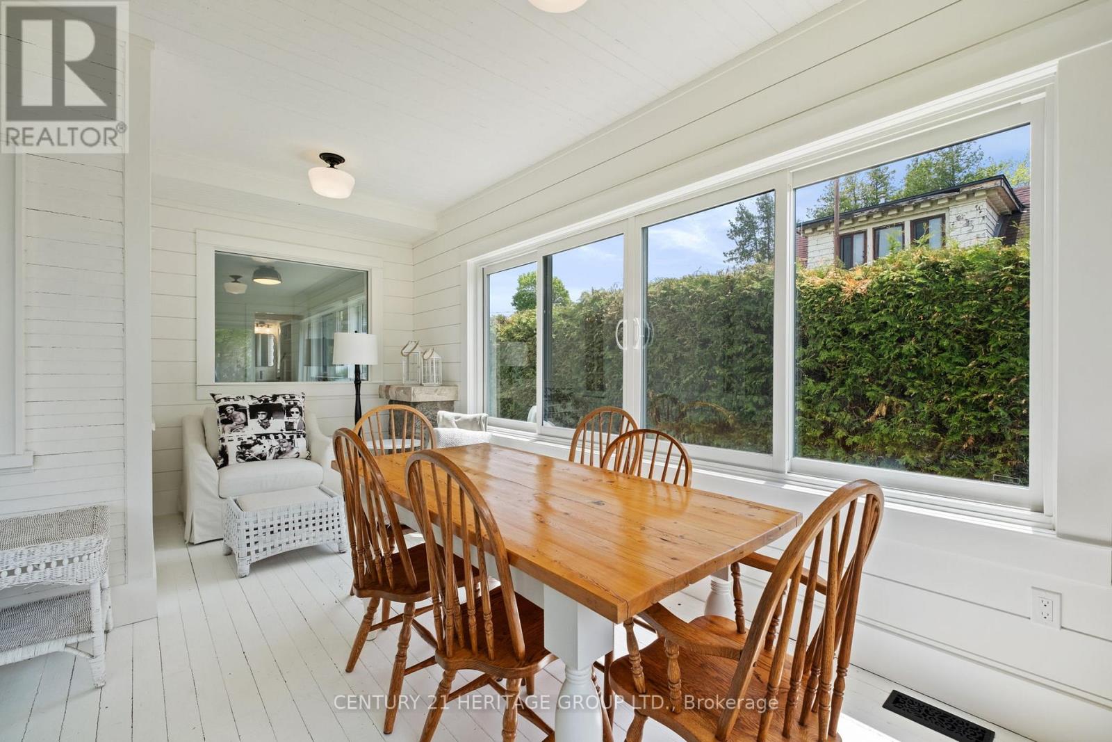 911 Lake Drive N, Georgina (Historic Lakeshore Communities), Ontario  L4P 3E9 - Photo 7 - N12633758