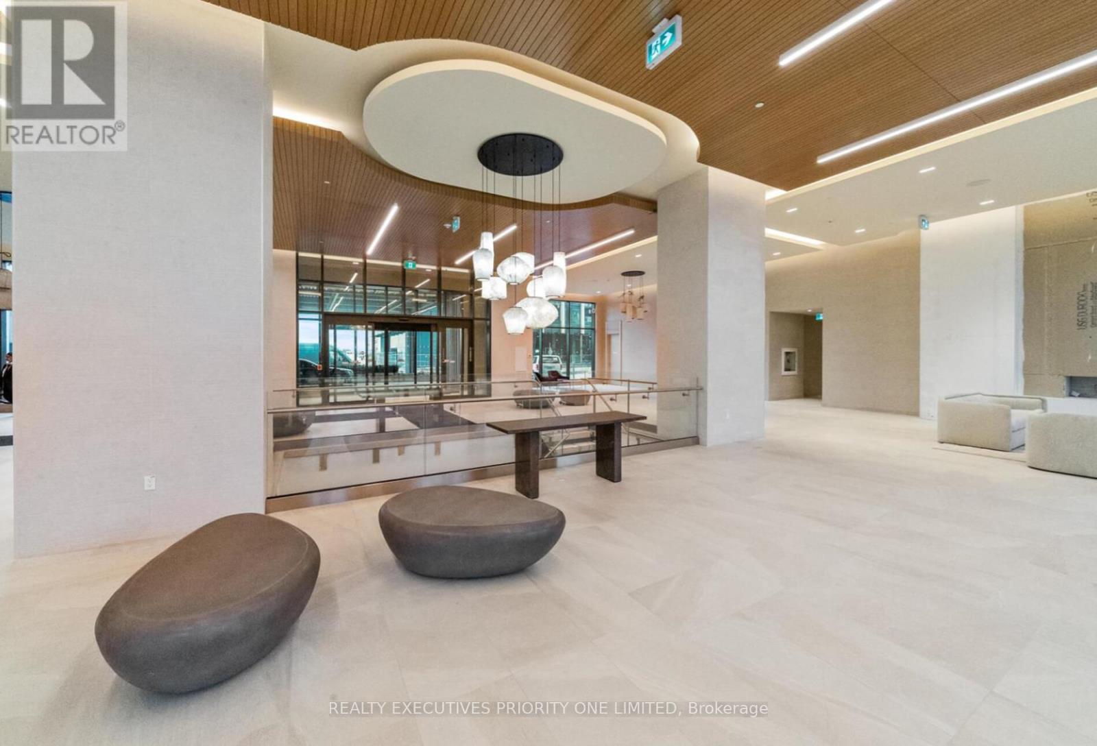 2018 - 8960 Jane Street, Vaughan (Concord), Ontario  L4K 0N9 - Photo 4 - N12633816