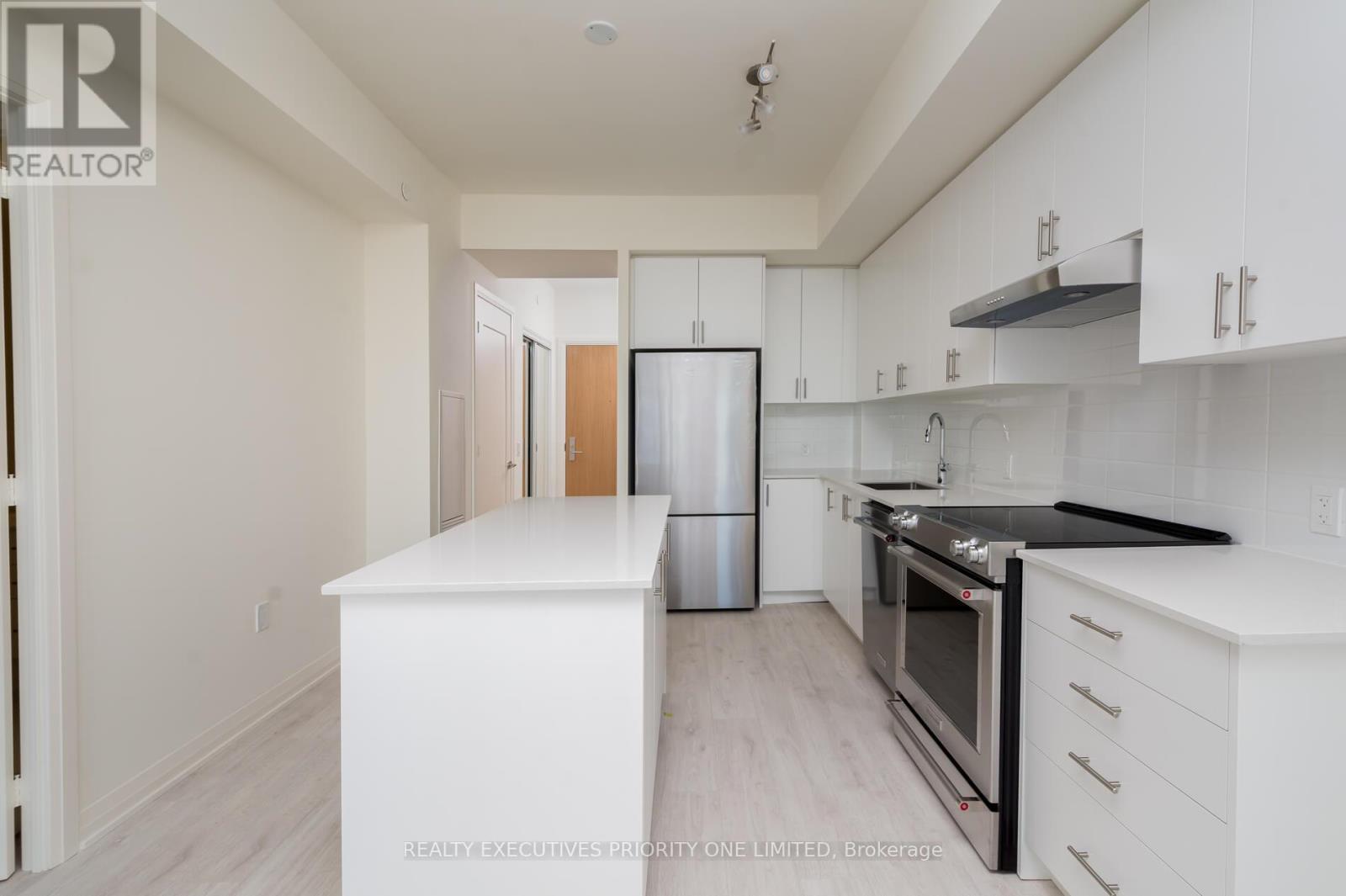 2018 - 8960 Jane Street, Vaughan (Concord), Ontario  L4K 0N9 - Photo 7 - N12633816