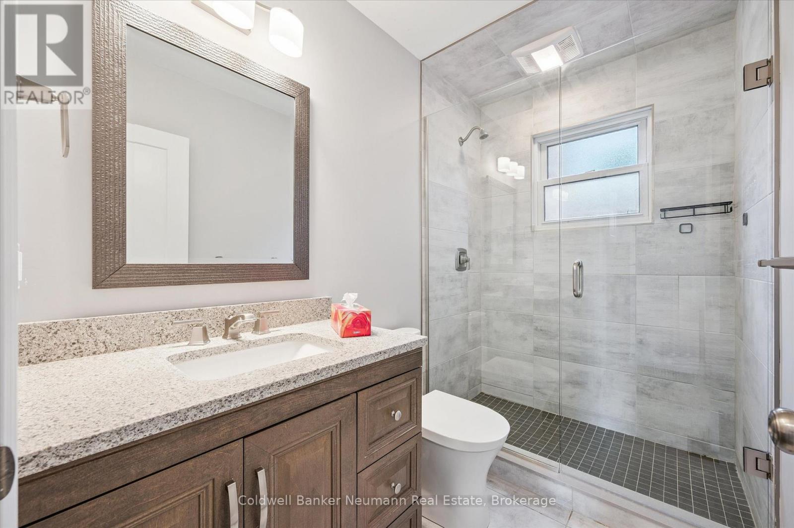 23 Collingwood Street, Guelph, Ontario  N1E 3R2 - Photo 10 - X12491248