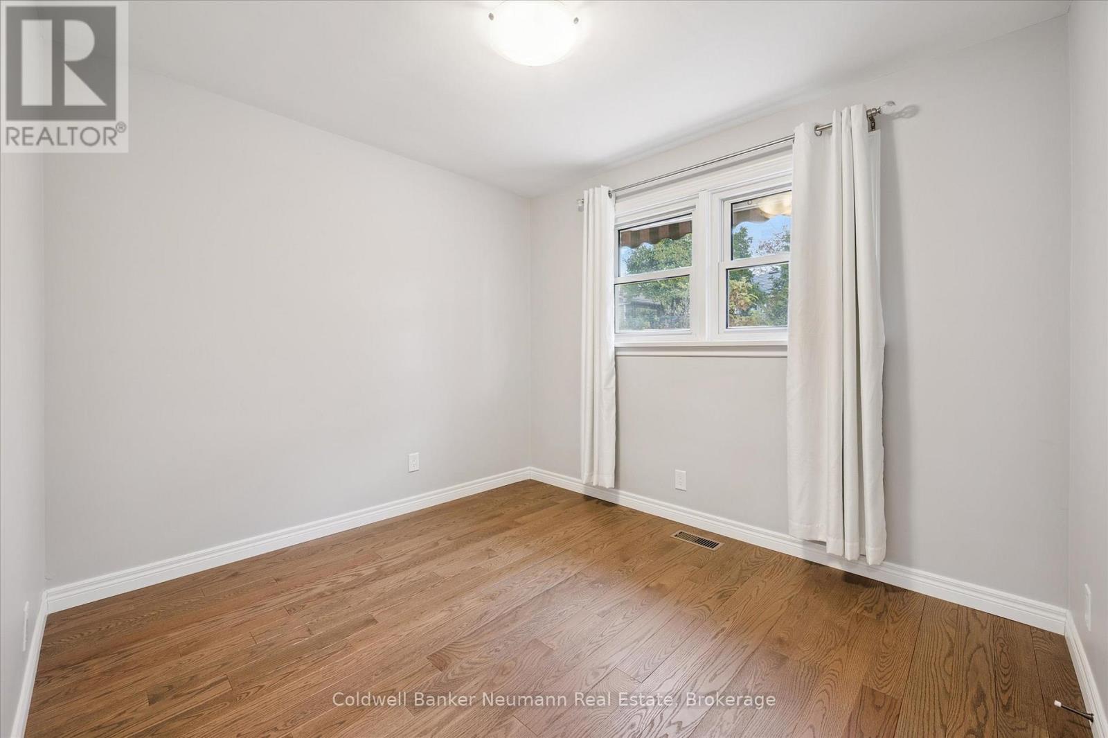 23 Collingwood Street, Guelph, Ontario  N1E 3R2 - Photo 30 - X12491248